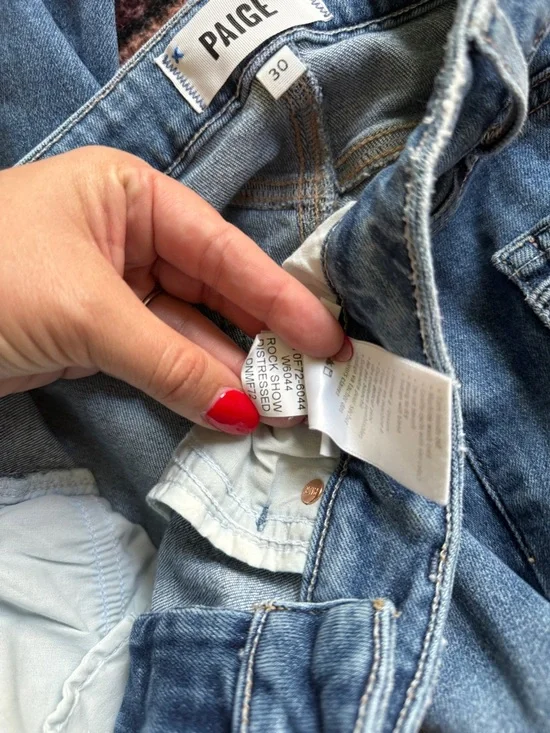 PAIGE Cindy Crop Mid Wash Straight Leg Jeans Blue rock show distressed - Picture 4 of 5